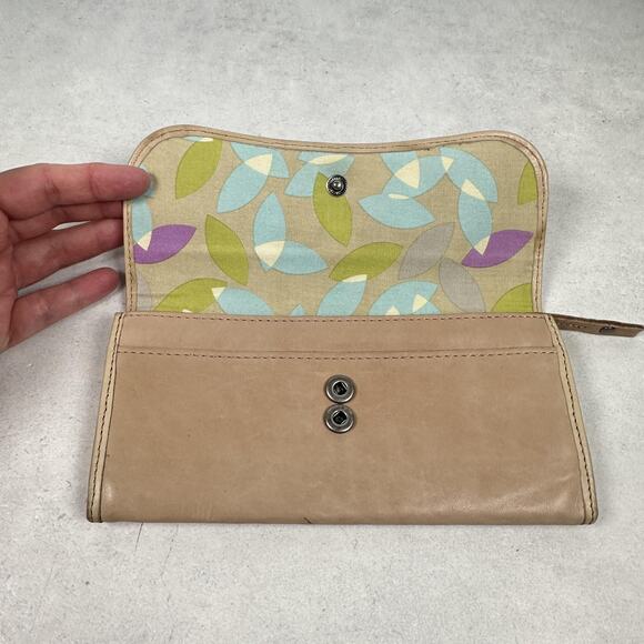 Fossil Wallet Womens Tan Genuine Leather Clutch Organizer Leaf Lining Print - Picture 5 of 9